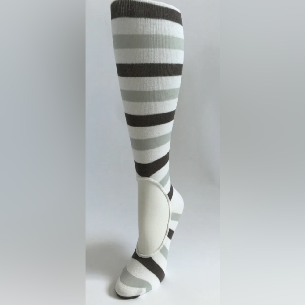 Keysocks No-Show Knee High Socks- Grey/White Stripes- NWT